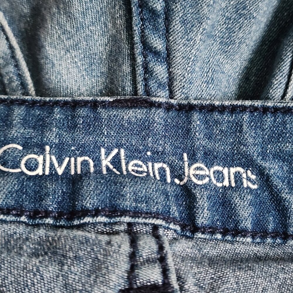 Calvin Klein Jeans Womens Size 3x30 Blue Denim Ultimate Skinny Pockets Stretch - Picture 7 of 7